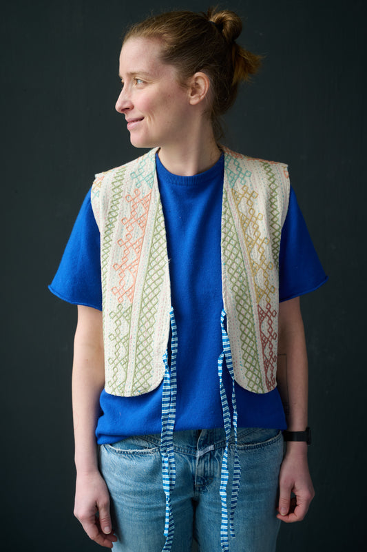 Bestickte Suzani-Weste Marla