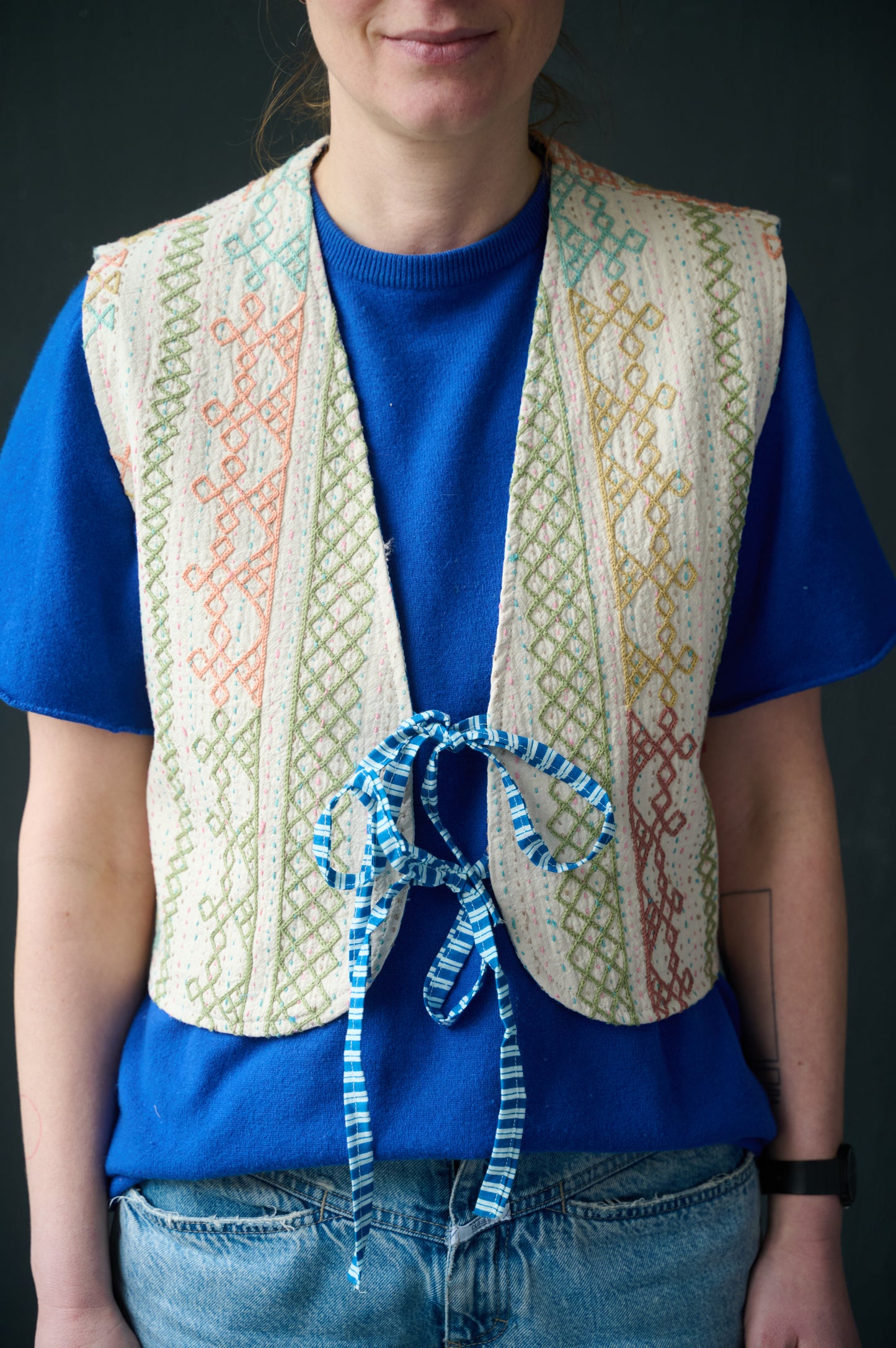 Bestickte Suzani-Weste Marla