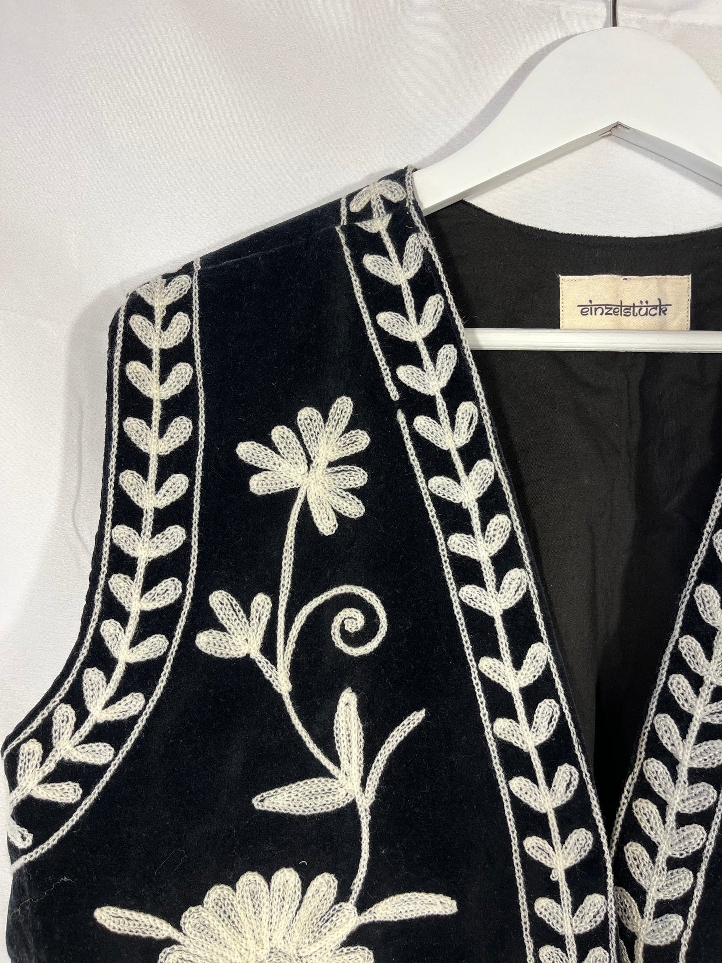 Bestickte Velvet Weste Magdalena