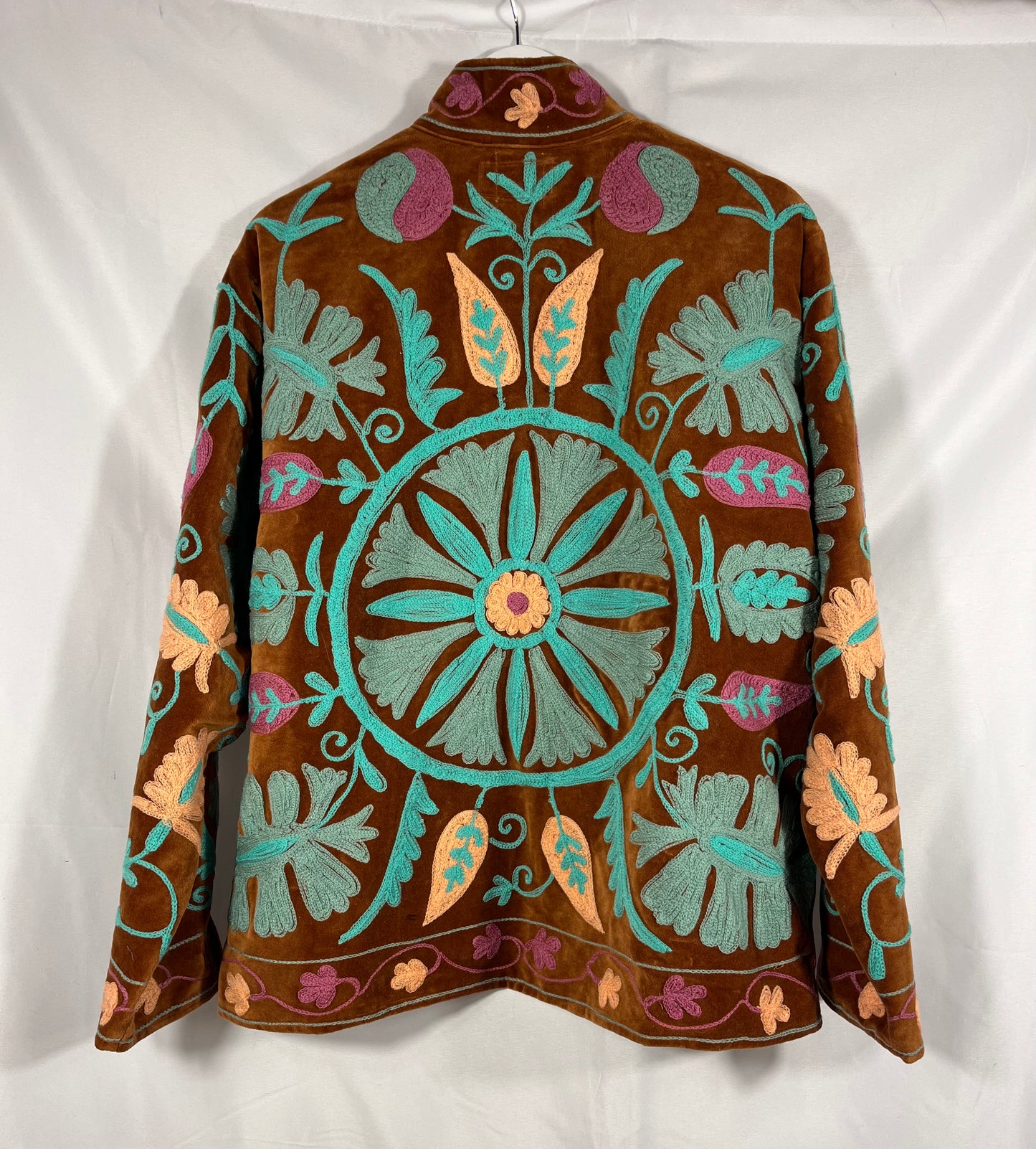 Bestickte Suzani-Jacke Clarina